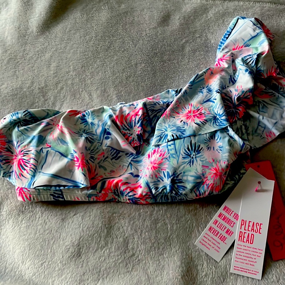 Brand NWT Lilly Pulitzer one shoulder Novia Top size 8